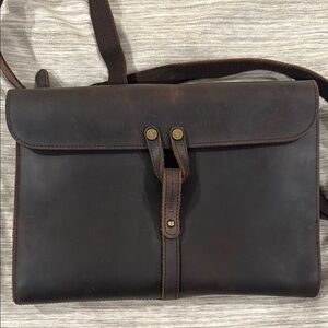 Elegant Dark Brown Leather Crossbody Bag